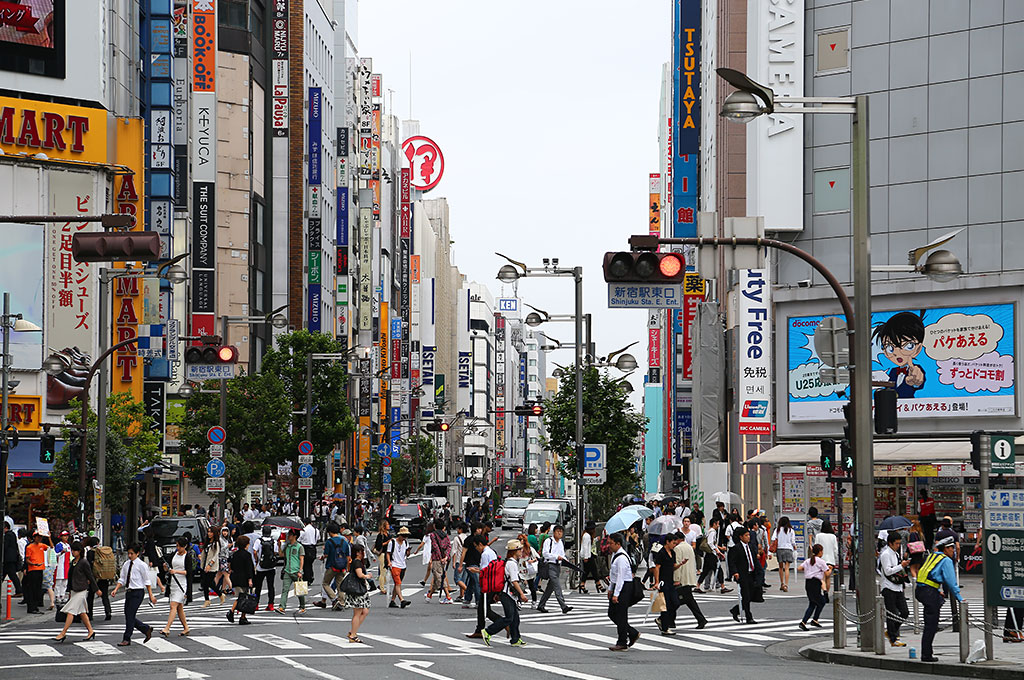 春西路是成都最繁华的商业区.译成英语.-成都繁